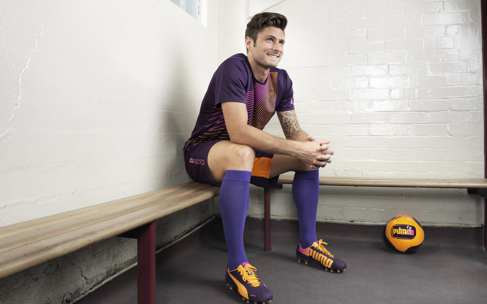 开云体育中国官网-_热火铁血防守，延续胜利_，热血铁战队电视剧